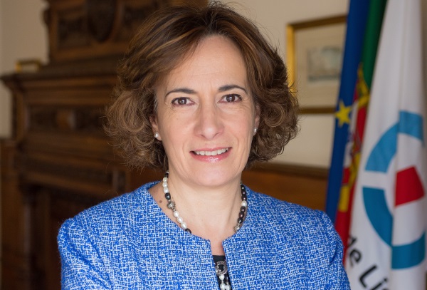 Marina Ferreira b