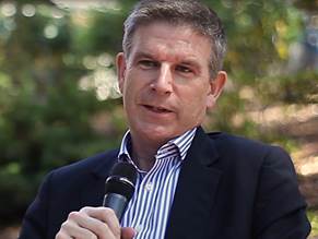 Tony-Dolton-Unitel-Angola
